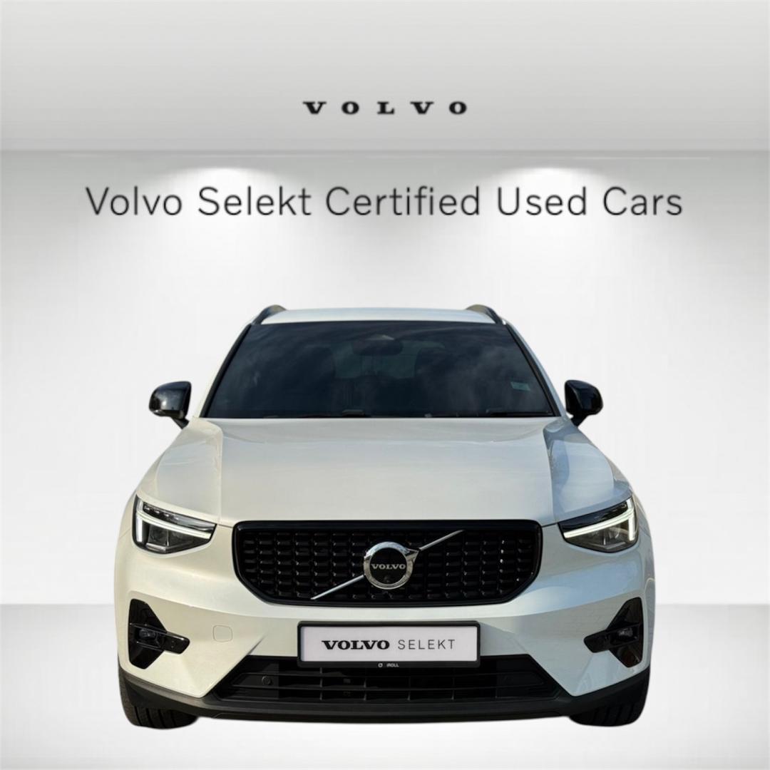 Volvo XC40 Plus, B5 AWD Mild hybrid, Petrol, Dark