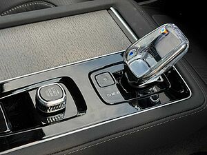 Volvo  XC90 Ultra, T8 AWD Plug-in hybrid, Electric/Petrol, Bright, 7 Seats