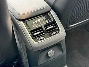 Volvo  XC90 Ultra, T8 AWD Plug-in hybrid, Electric/Petrol, Bright, 7 Seats