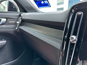 Volvo XC40 Plus, B5 AWD Mild hybrid, Petrol, Dark