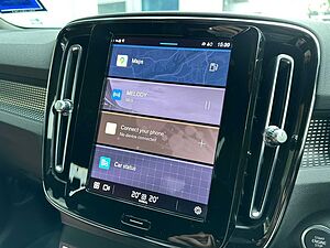 Volvo XC40 Plus, B5 AWD Mild hybrid, Petrol, Dark