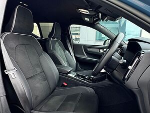 Volvo  XC40 Ultimate, B5 , Petrol, Dark