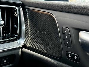Volvo S60 Recharge Plus, T8 AWD Plug-in hybrid, Electric/Petrol, Dark