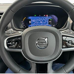Volvo S60 Recharge Plus, T8 AWD Plug-in hybrid, Electric/Petrol, Dark
