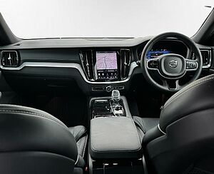 Volvo S60 Recharge Plus, T8 AWD Plug-in hybrid, Electric/Petrol, Dark