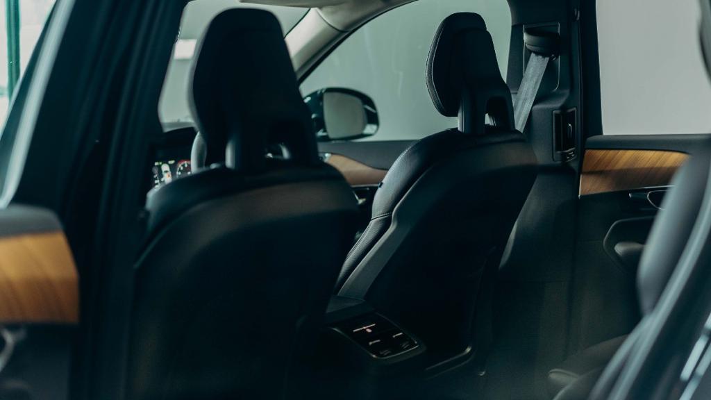 Volvo  XC90 Momentum, T5 AWD (254 hp) aut 7 seat, Seven individual seats