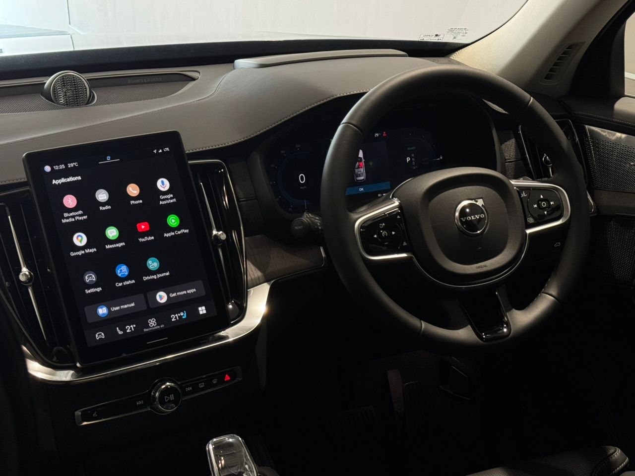 Volvo XC90 Ultra, T8 AWD Plug-in hybrid, Electric/Petrol, Bright, 7 Seats