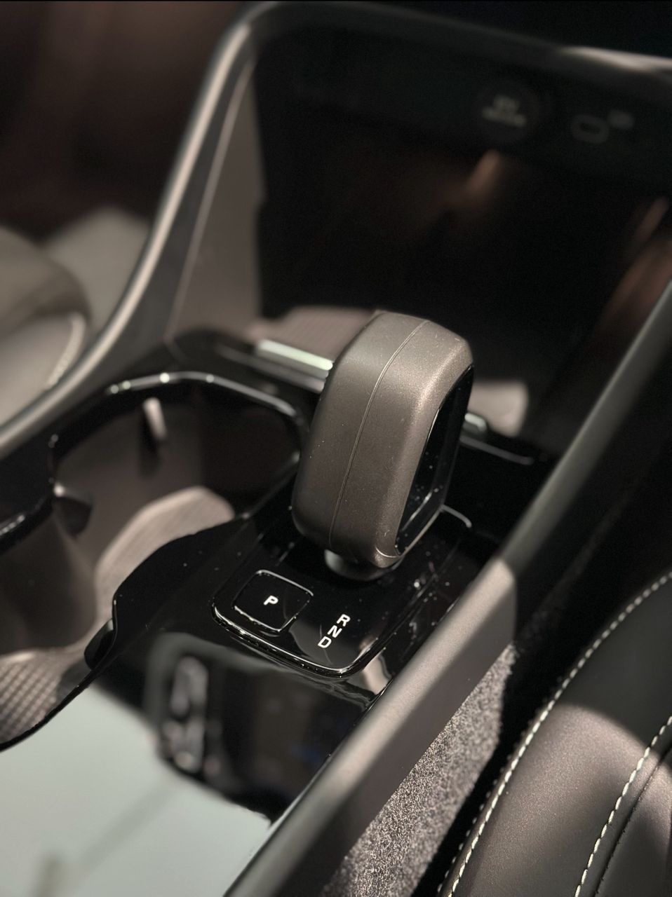 Volvo  XC40 Recharge Ultimate, Pure Electric, Electric