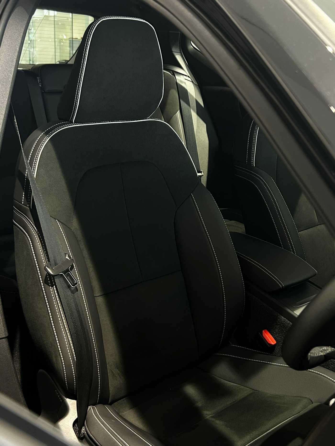 Volvo  XC40 Recharge Ultimate, Pure Electric, Electric