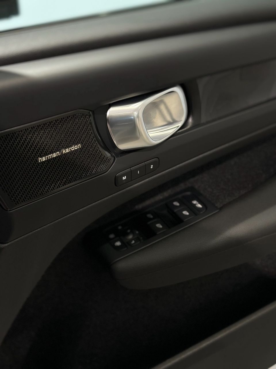 Volvo  C40 Recharge Ultimate, Twin Motor, Electric