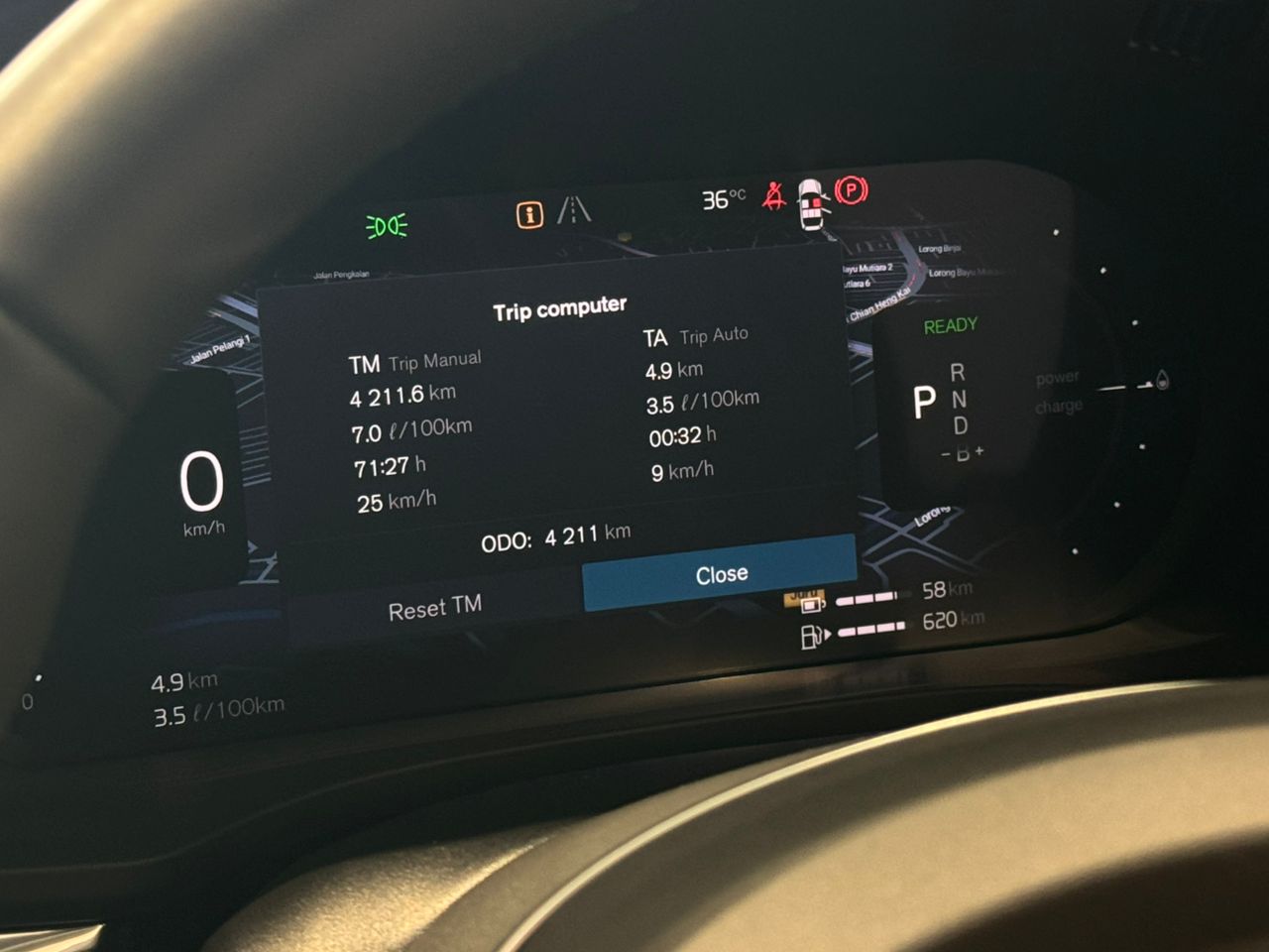 Volvo XC60 Ultra, T8 AWD Plug-in hybrid, Electric/Petrol, Dark