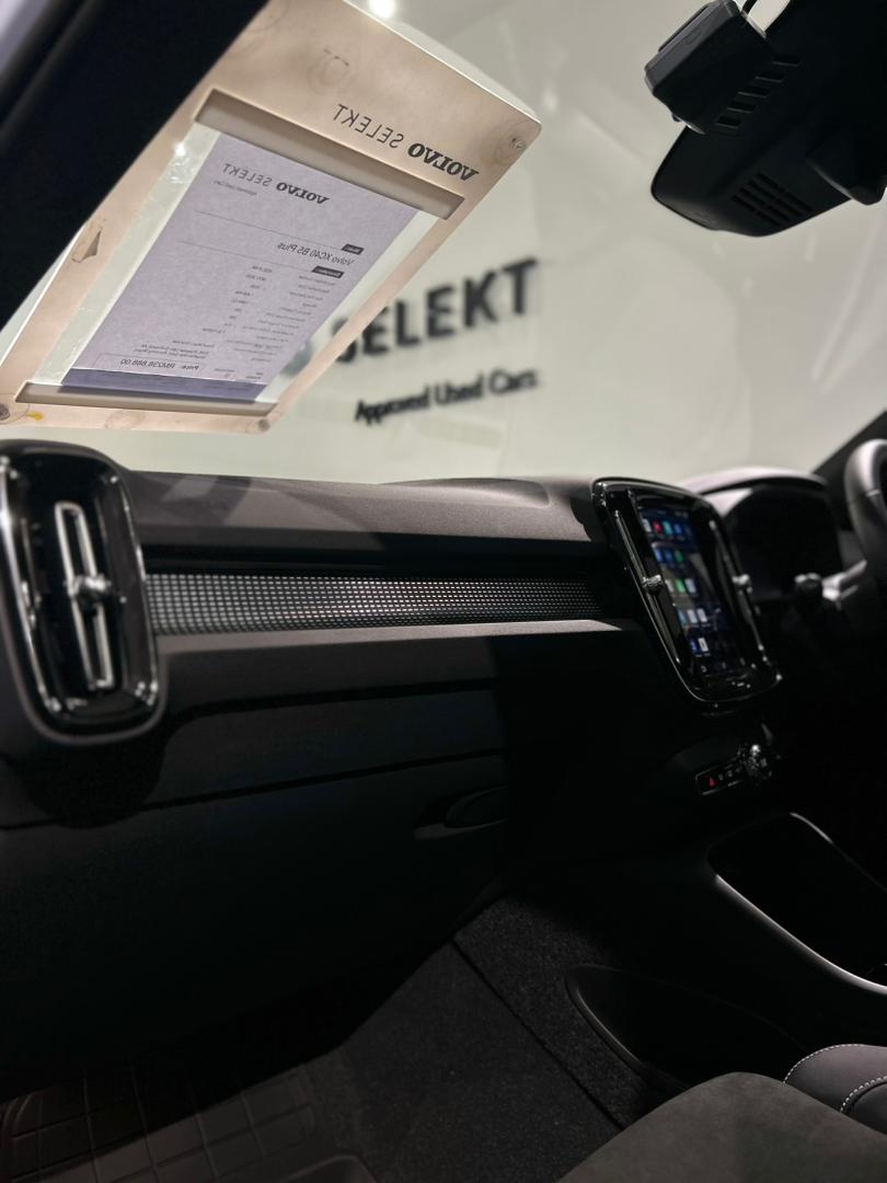 Volvo Plus, B5 AWD Mild hybrid, Petrol, Dark