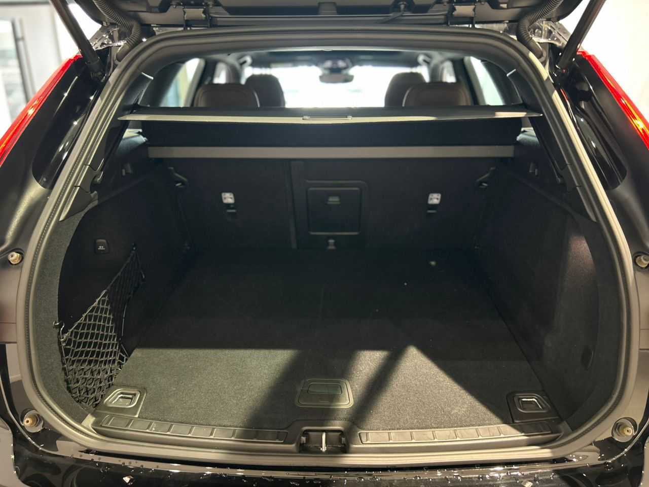 Volvo XC60 Essential, B5 AWD Mild hybrid, Petrol