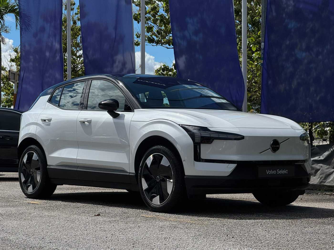 Volvo  EX30 Ultra, Single Motor Extended Range, Electric