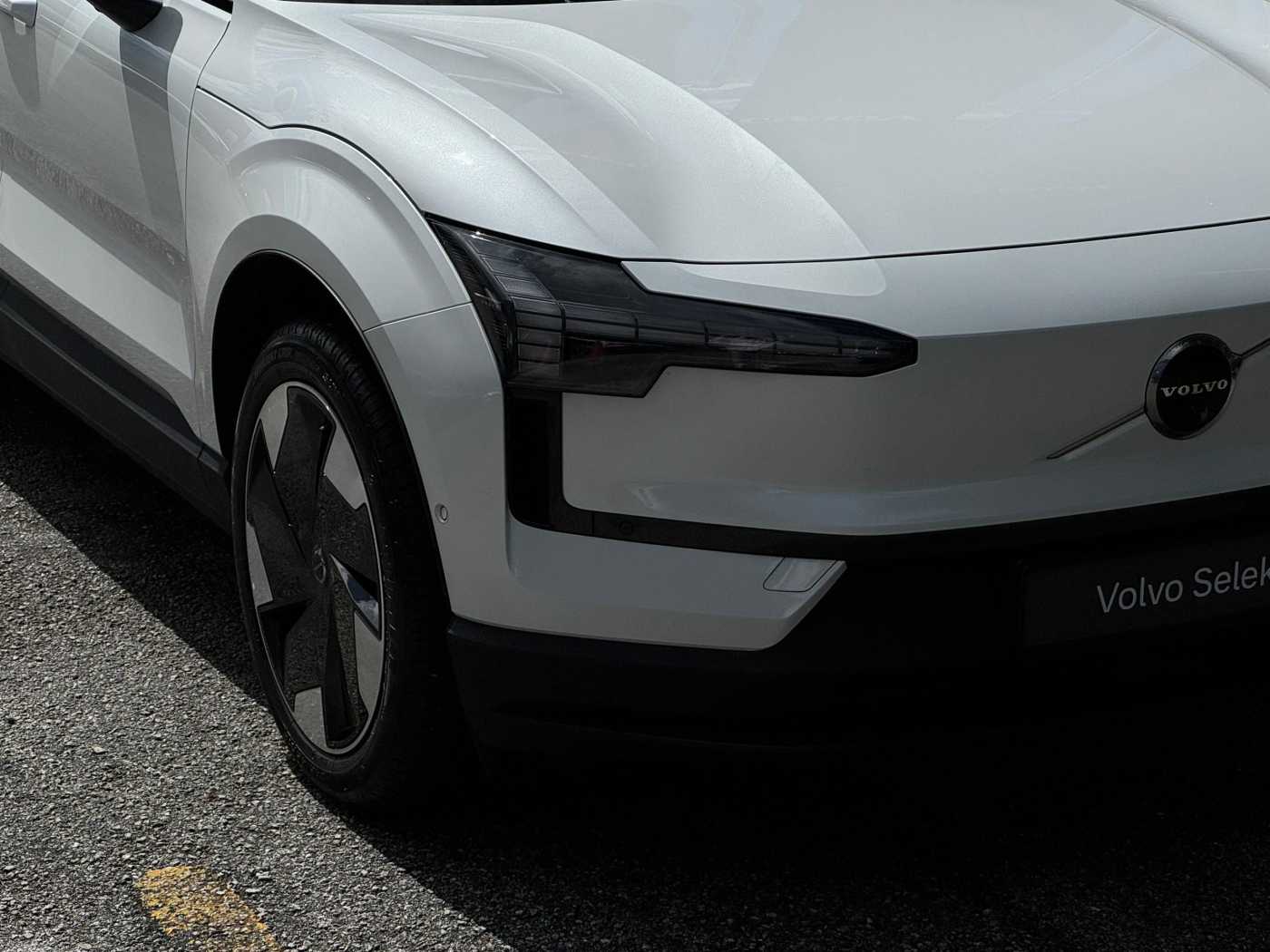 Volvo  EX30 Ultra, Single Motor Extended Range, Electric