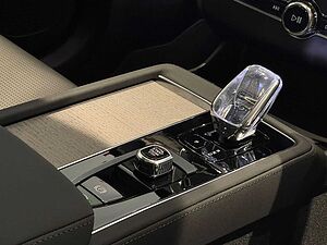 Volvo XC90 Ultra, T8 AWD Plug-in hybrid, Electric/Petrol, Bright, 7 Seats