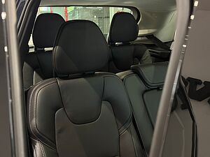 Volvo XC90 Ultra, T8 AWD Plug-in hybrid, Electric/Petrol, Bright, 7 Seats