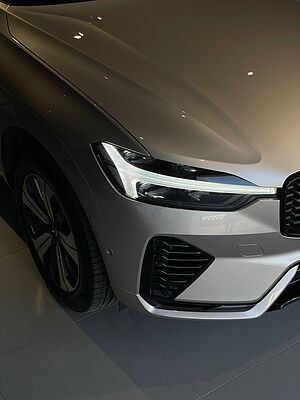 Volvo XC60 Ultra, T8 AWD Plug-in hybrid, Electric/Petrol, Dark