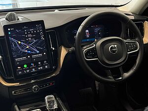 Volvo XC60 Ultra, T8 AWD Plug-in hybrid, Electric/Petrol, Dark