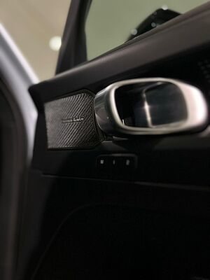 Volvo Plus, B5 AWD Mild hybrid, Petrol, Dark