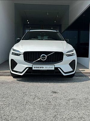 Volvo XC60 Recharge Ultimate, T8 AWD Plug-in hybrid, Electric/Petrol, Dark