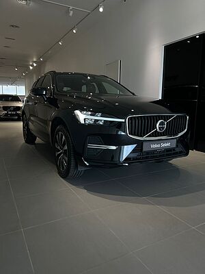 Volvo XC60 Essential, B5 AWD Mild hybrid, Petrol