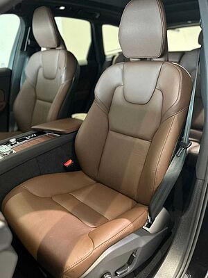 Volvo XC60 Essential, B5 AWD Mild hybrid, Petrol