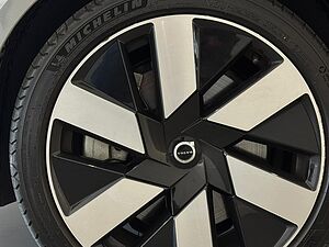Volvo  V60 Recharge Plus, T8 AWD Plug-in hybrid, Electric/Petrol, Bright