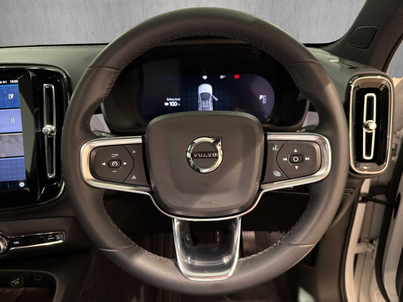 Volvo  EC40 Ultra, Twin Motor, Electric