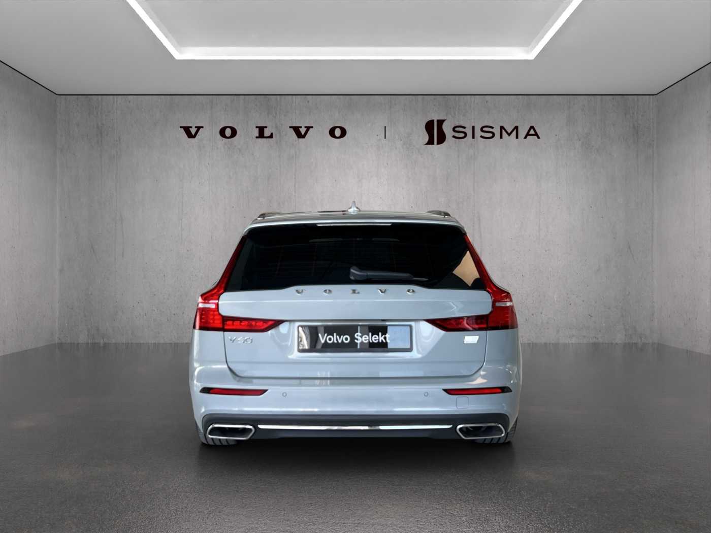 Volvo V60 Recharge Plus, T8 AWD Plug-in hybrid, Electric/Petrol, Bright