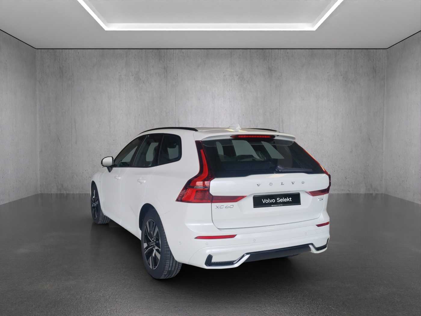 Volvo XC60 Ultra, T8 AWD Plug-in hybrid, Electric/Petrol, Dark
