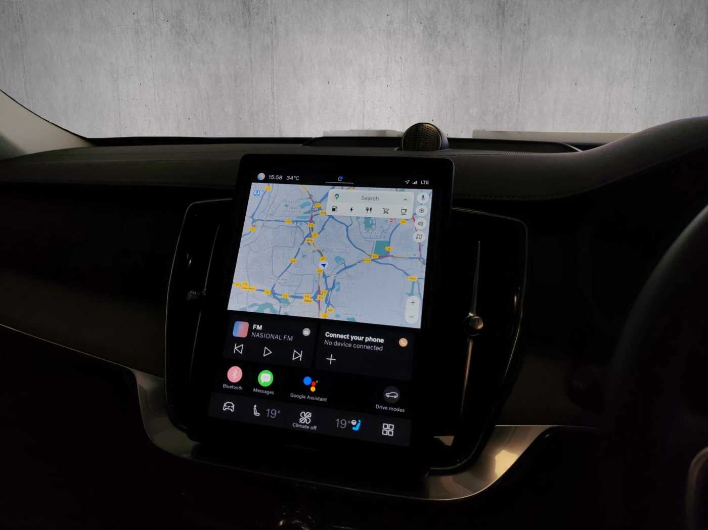 Volvo XC90 Ultra, T8 AWD Plug-in hybrid, Electric/Petrol, Bright, 7 Seats