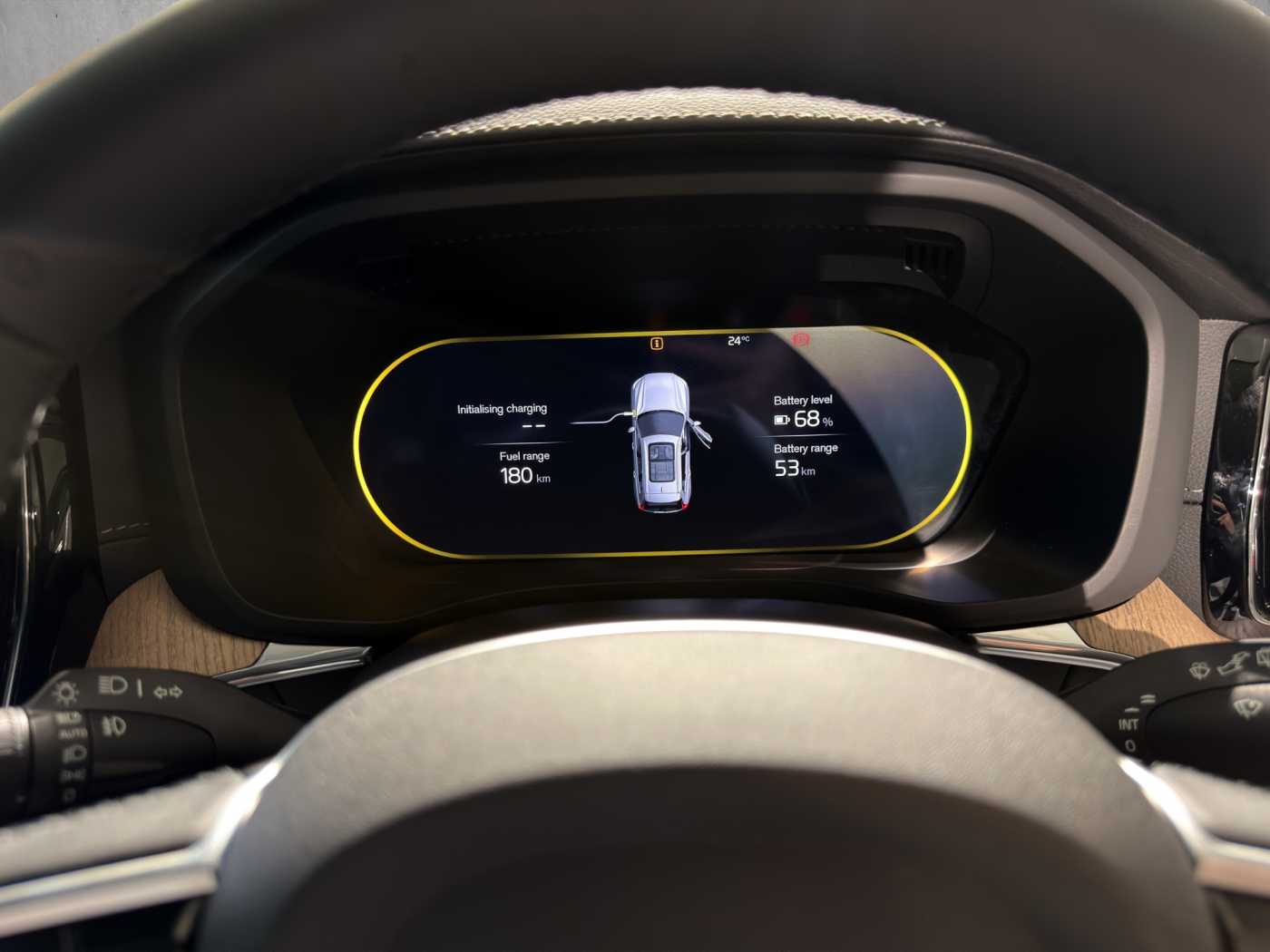 Volvo XC60 Ultra, T8 AWD Plug-in hybrid, Electric/Petrol, Dark