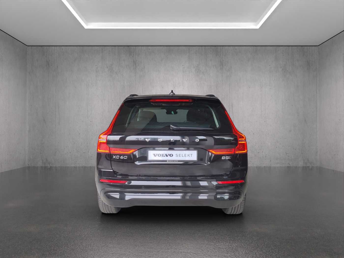 Volvo XC60 Essential, B5 AWD Mild hybrid, Petrol