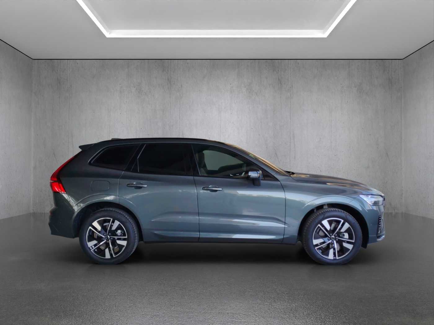 Volvo XC60 Ultra, T8 AWD Plug-in hybrid, Electric/Petrol, Dark