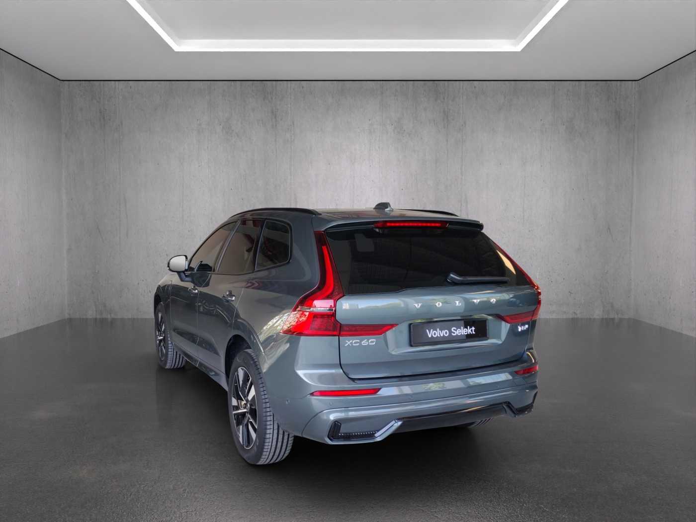 Volvo XC60 Ultra, T8 AWD Plug-in hybrid, Electric/Petrol, Dark