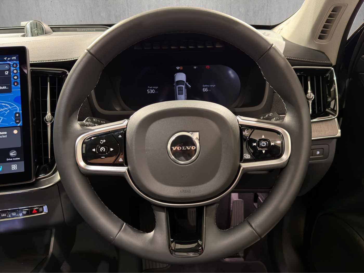 Volvo XC90 Ultra, T8 AWD Plug-in hybrid, Electric/Petrol, Bright, 7 Seats