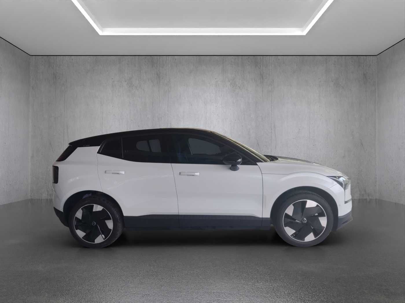 Volvo  EX30 Ultra, Single Motor Extended Range, Electric