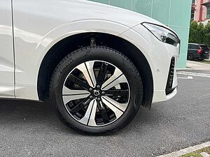 Volvo  XC60 Recharge Ultimate, T8 , Electric/Petrol, Dark