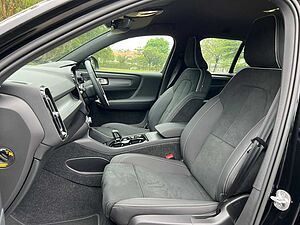 Volvo  XC40 Ultimate, B5 , Petrol, Dark