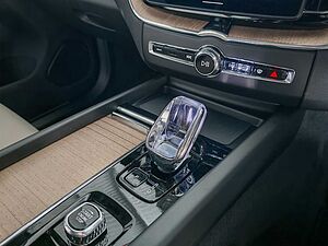 Volvo  XC60 Ultra, T8 AWD Plug-in hybrid, Electric/Petrol, Dark