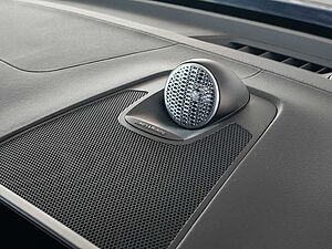 Volvo XC60 Ultra, T8 AWD Plug-in hybrid, Electric/Petrol, Dark